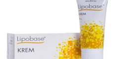 كريم ليبوبيز Lipobase Cream مرطب للوجه ويبيض المناطق الحساسة
