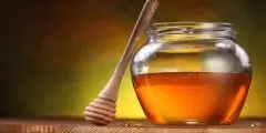 فوائد العسل الأبيض الصحية وقيمته الغذائية