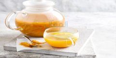 لماذا ينصحنا أطباء التغذية بشرب شاي الكركم turmeric tea؟