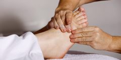 أسباب آلام القدمين foot pain وعلاجها ونصائح للوقاية منها