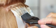 هل صبغ الشعر يضر بصحة الشعر؟ ونصائح لعلاج الشعر التالف