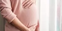 إفرازات المهبل أثناء الحمل متى تبدأ وماذا تعني ألوان الإفرازات